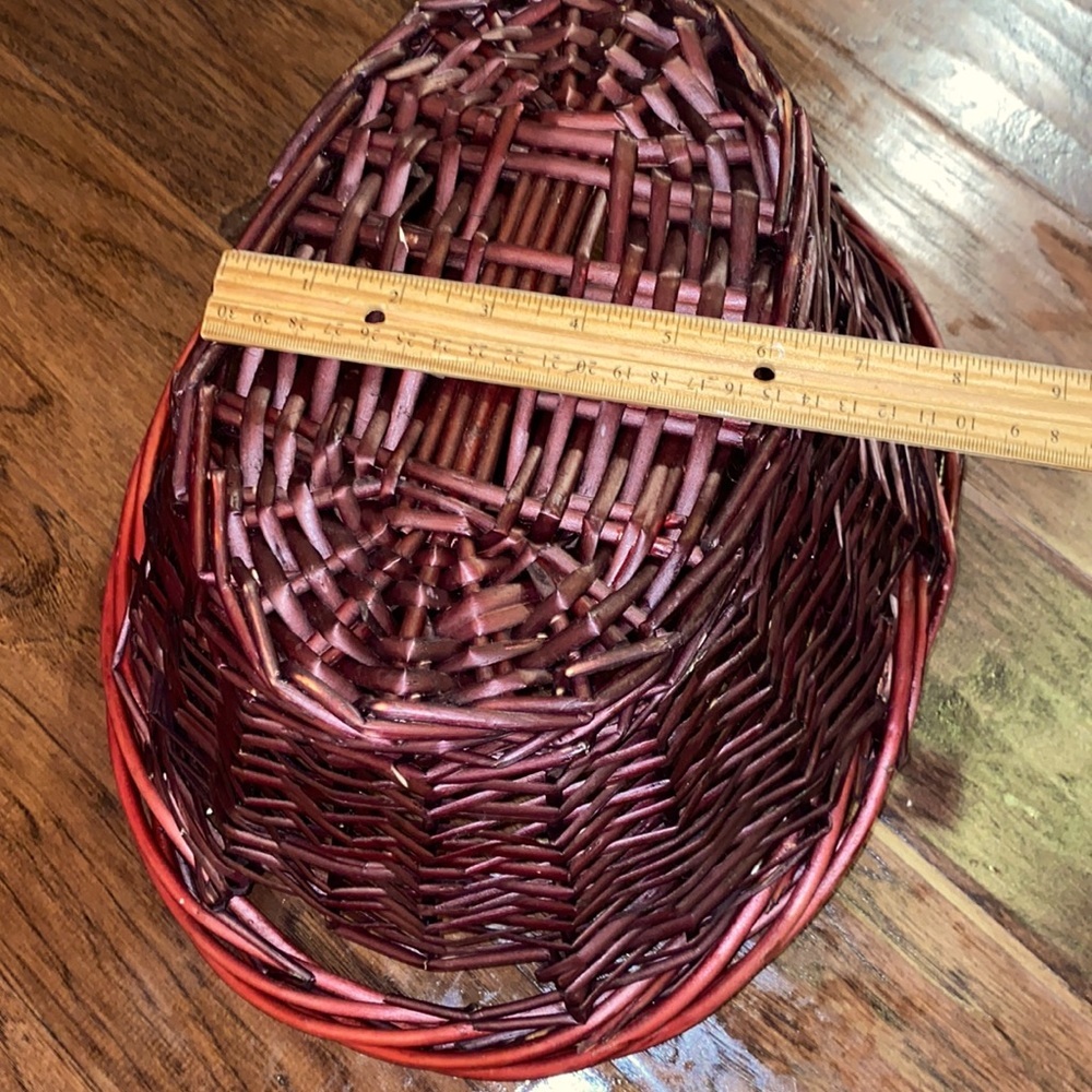 Woven basket side carry handles red mahogany dark walnut size approx 15” x 12”​ - Picture 13 of 13